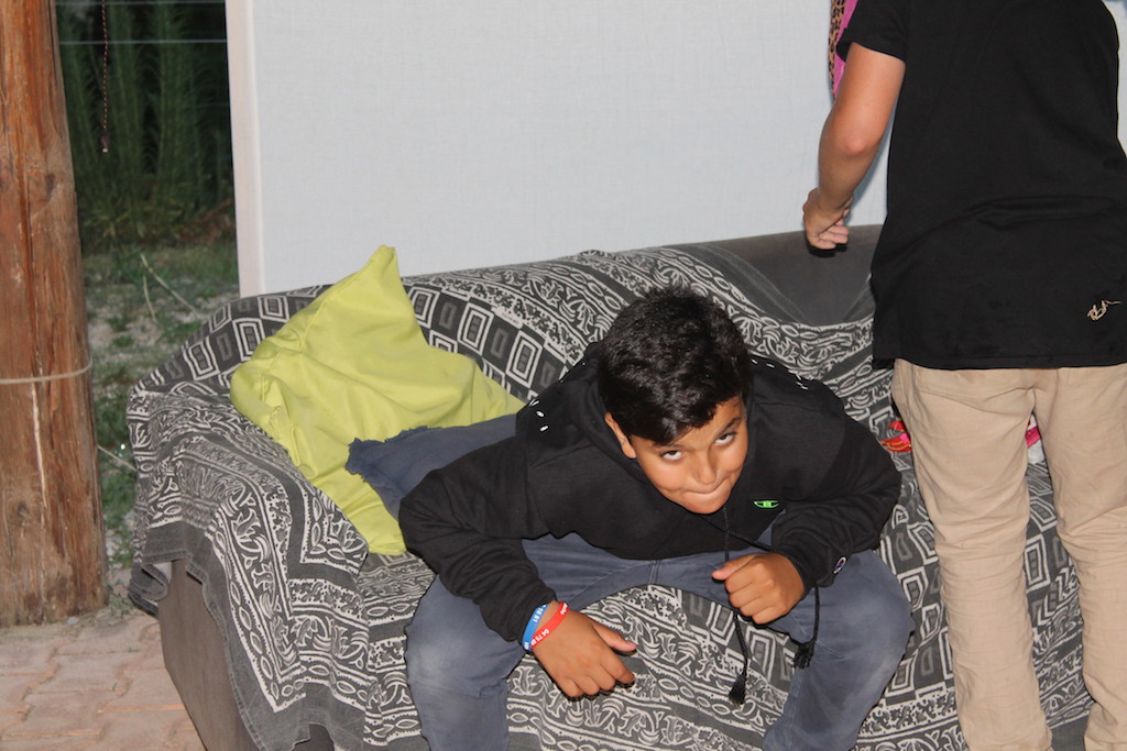 Village Camps International Summer Camp Ard&egrave;che, France 2019-07-26 https://www.villagecamps.com/journals_admin/images/2166-7140-Disco10 copy.jpg